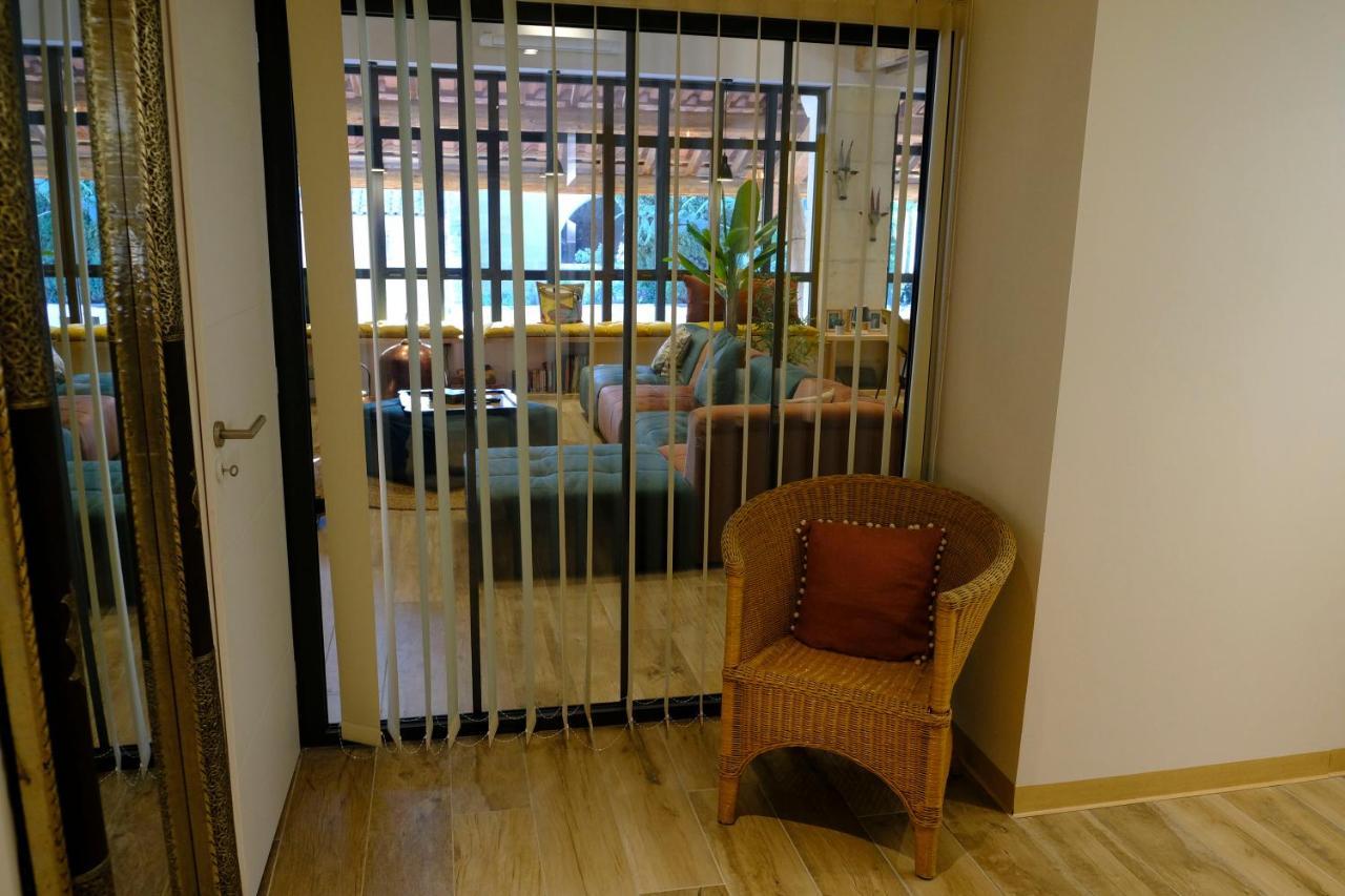 Le Loft De La Grange Bed & Breakfast Arles Eksteriør bilde